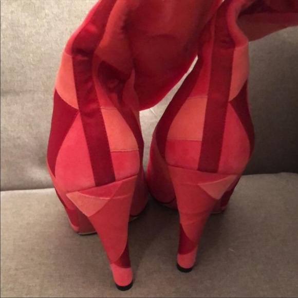 CHANEL RUNWAY BOOT - Picture 5 of 8